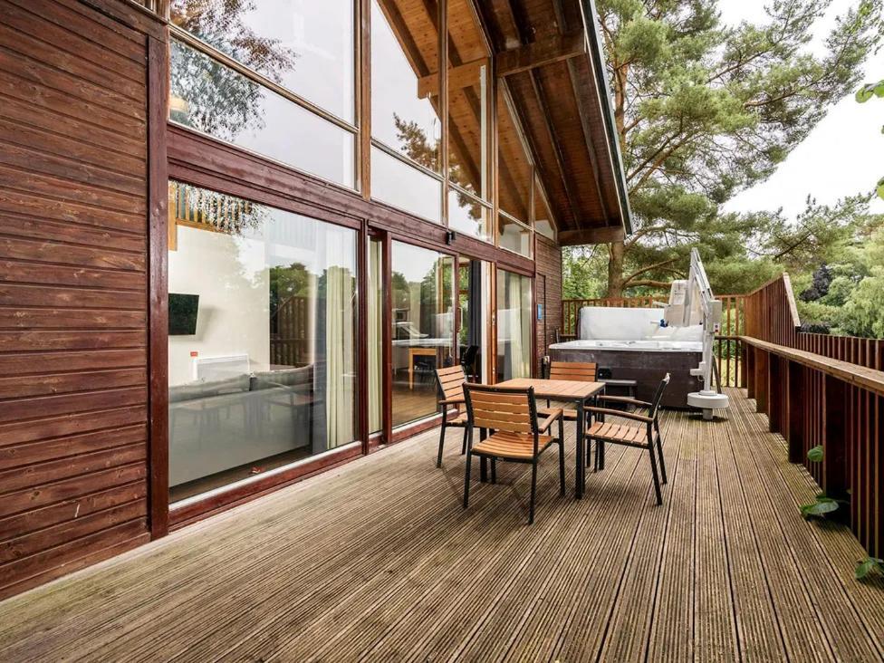 Keldy Forest Cabins - Forest Holidays Pickering Exterior foto